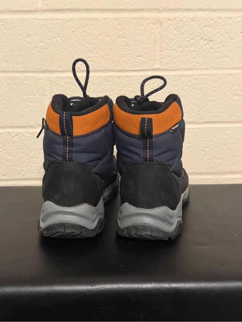 Columbia Men's Firecamp Waterproof Winter Boots Navy Blue Size 8 men’s.